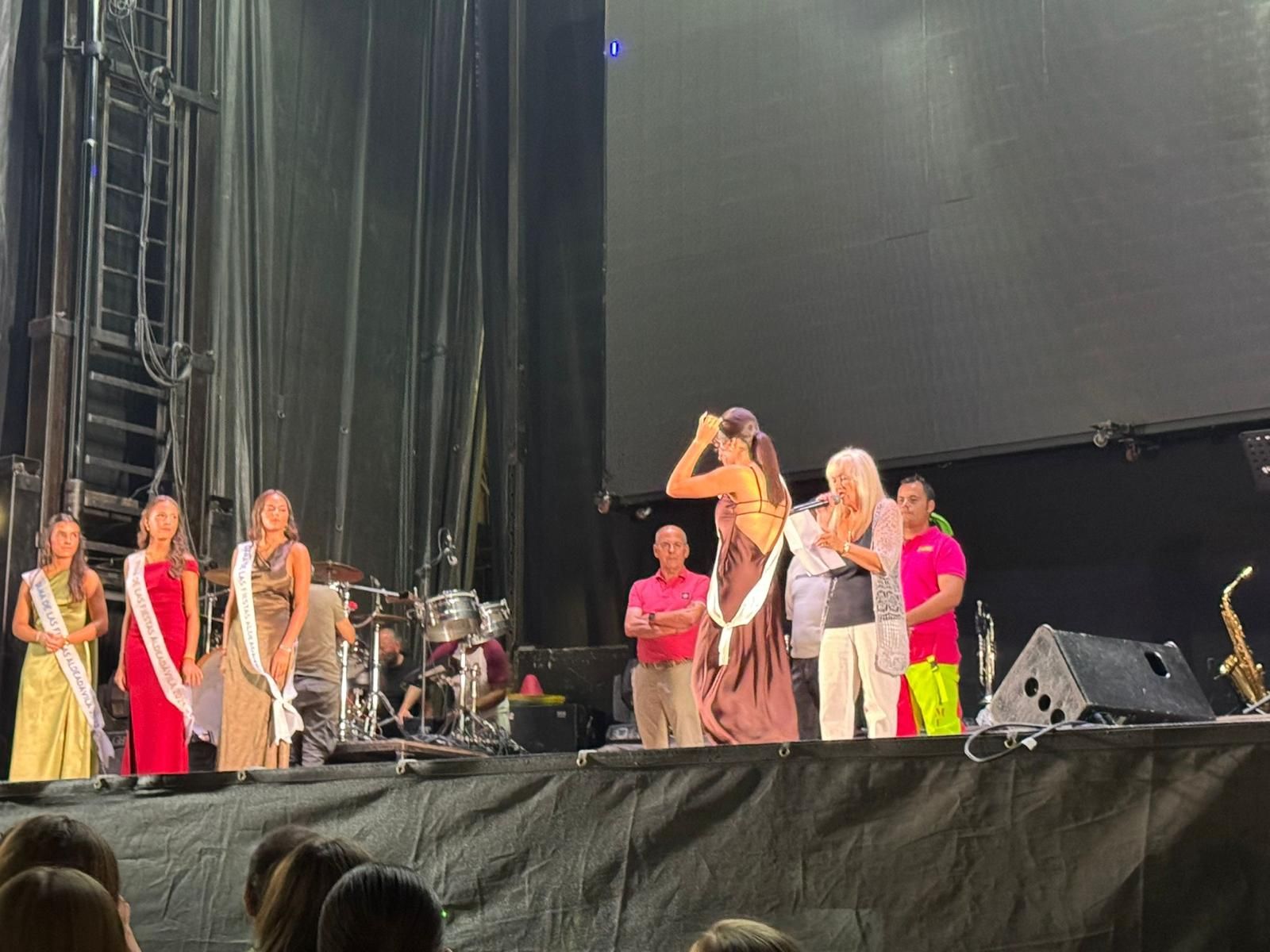 Coronación reina y damas y en Aldeadávila de la Ribera 2025