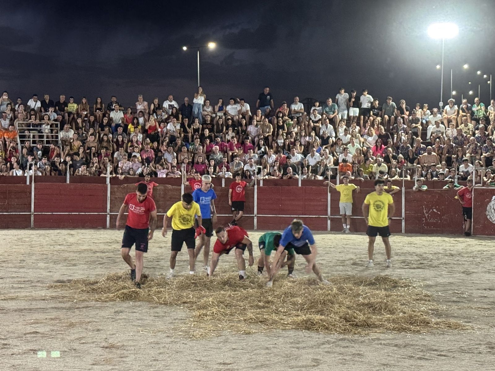 Así se ha vivido el Grand Prix de Carbajosa de la Sagrada y la posterior vaquilla