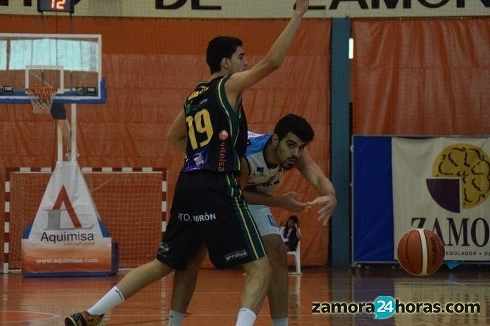 El CB Zamora se deja remontar veinte puntos y cede en Tarragona tras una prórroga