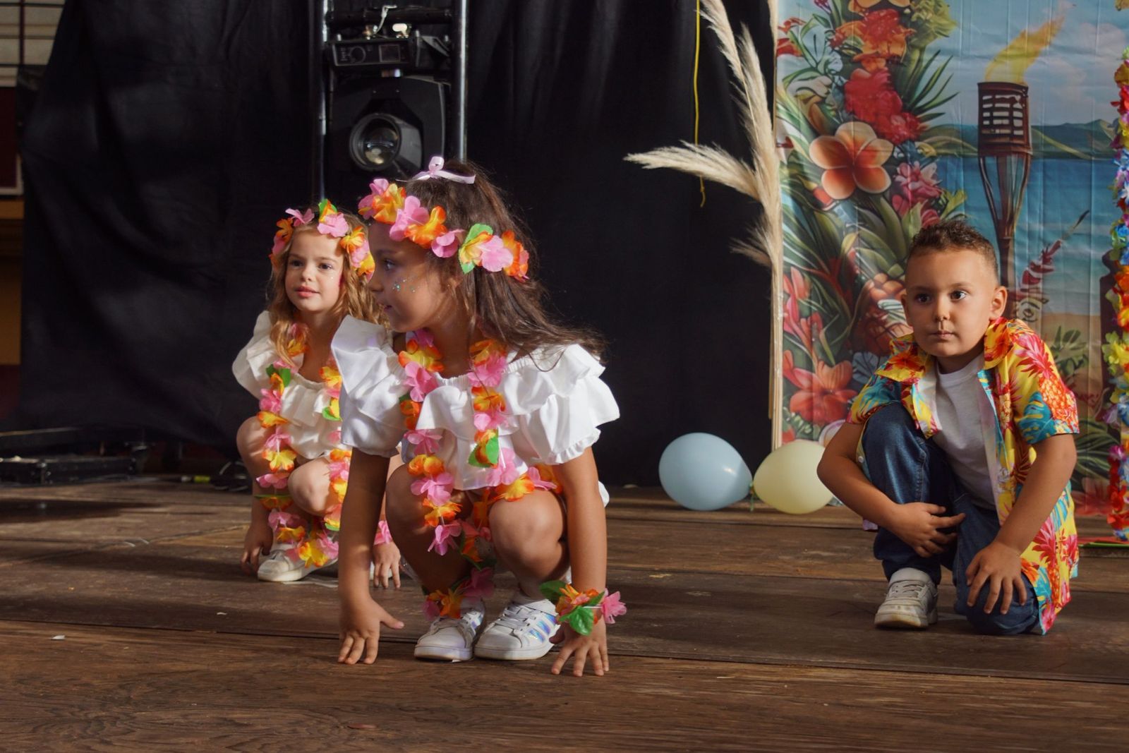 Emoción y creatividad en la primera cita del Play Back infantil en Alba de Tormes