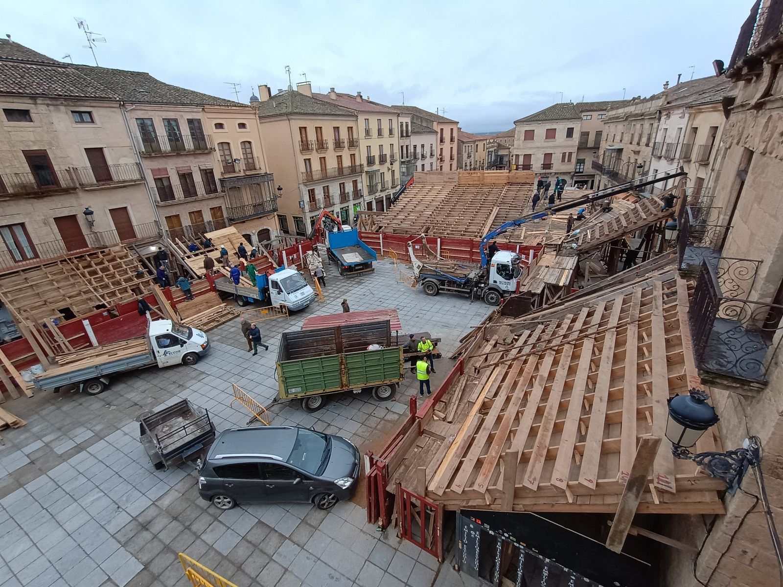 Comienzan el montaje de los tablaos para el Carnaval del Toro de Ciudad Rodrigo
