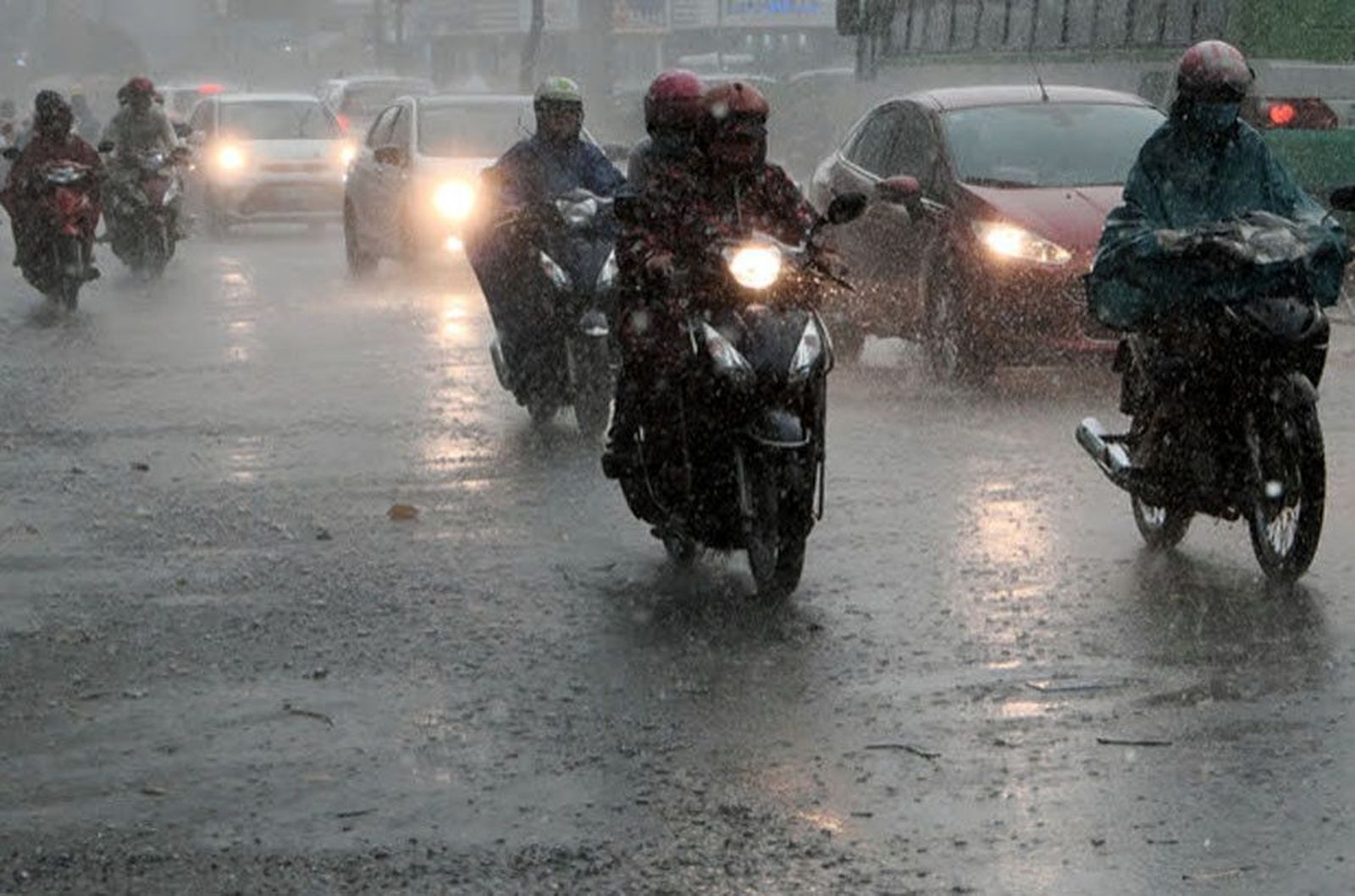 Moto lluvia