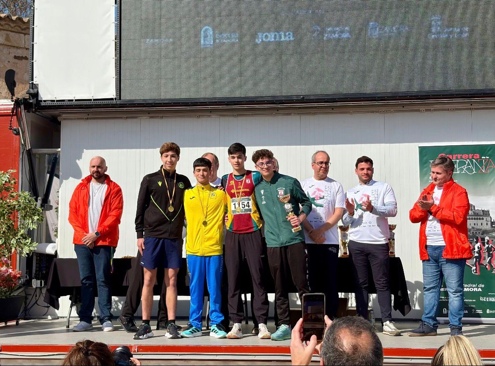 PODIO JUVENIL JUNIOR ZAMORA