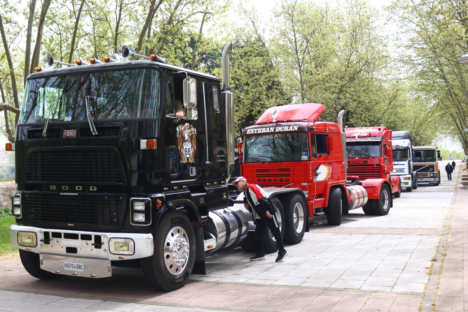Concentración de camiones clásicos por la X Ruta Peña de Francia Clásicos Pesados CYL