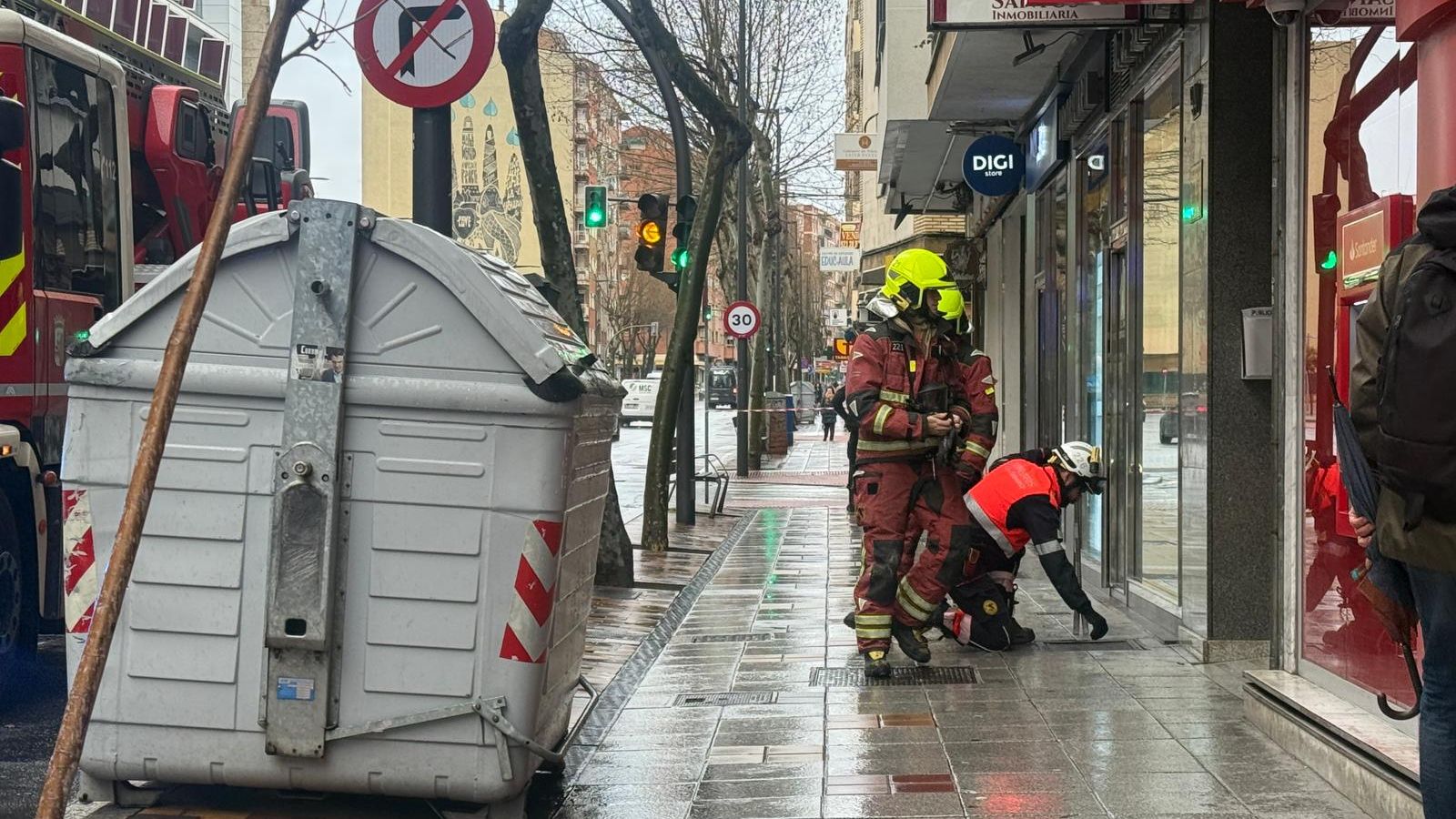 Bomberos en la intervención en María Auxiliadora