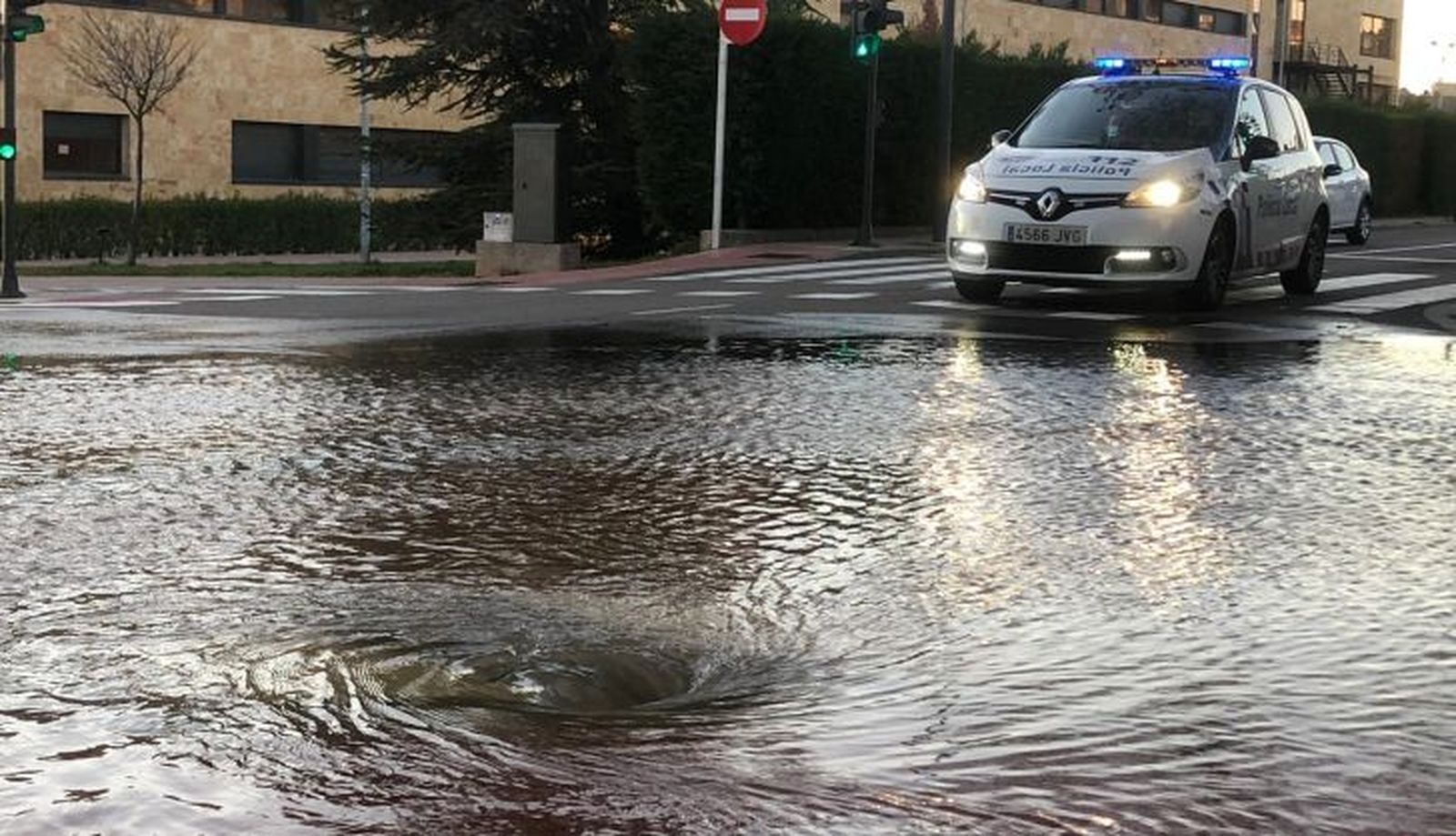 Reventón en Filiberto Villalobos (1)