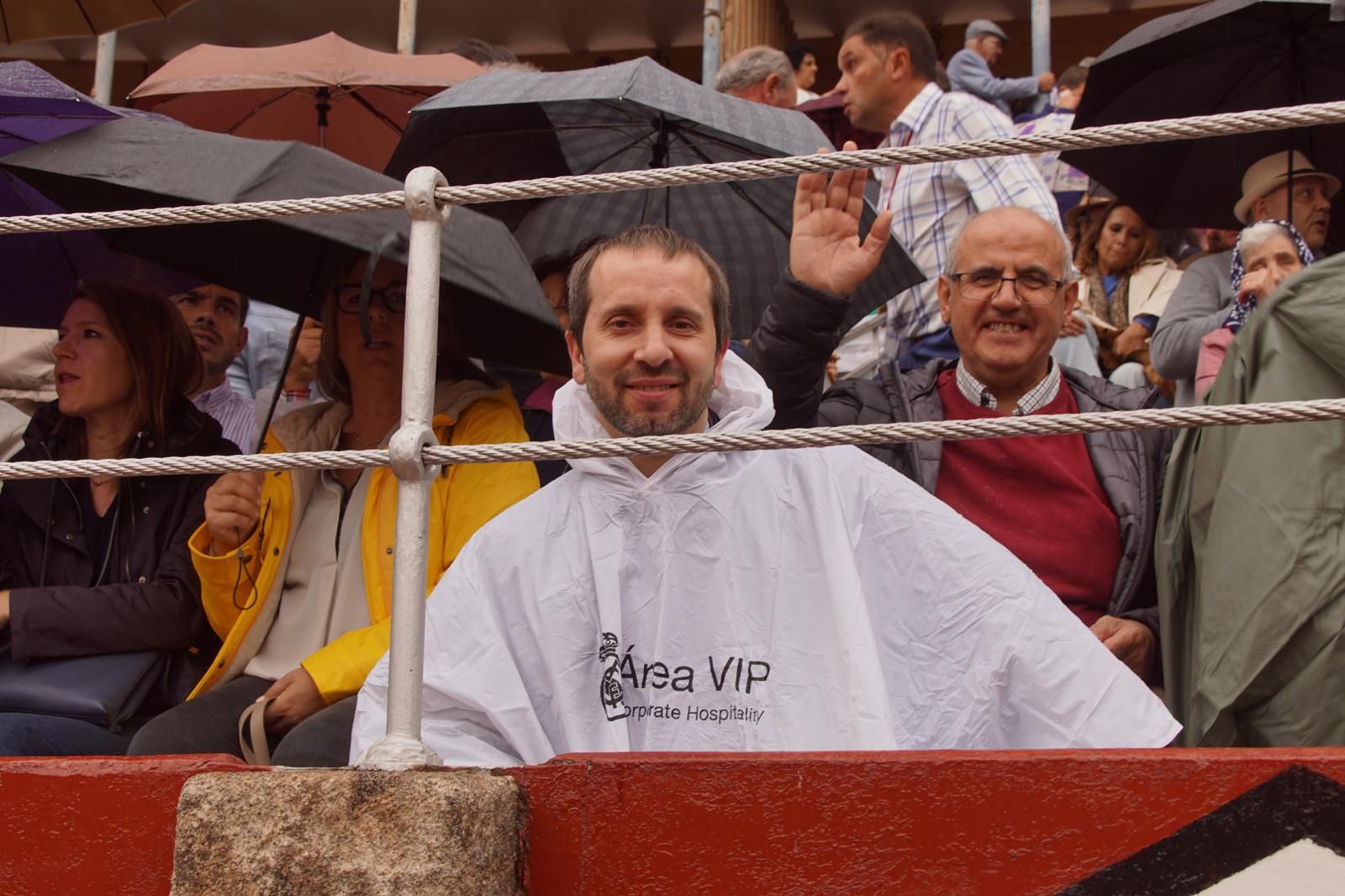 resumen-fotografico-del-ambiente-en-los-tendidos-de-la-glorieta-durante-la-corrida-de-garcigrande-20-de-septiembre-de-2024-foto-juanes-33