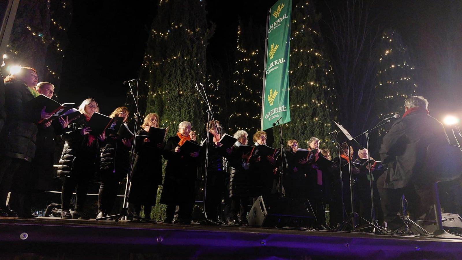 Coral Ciudad de Zamora en la Plaza de los Sueños