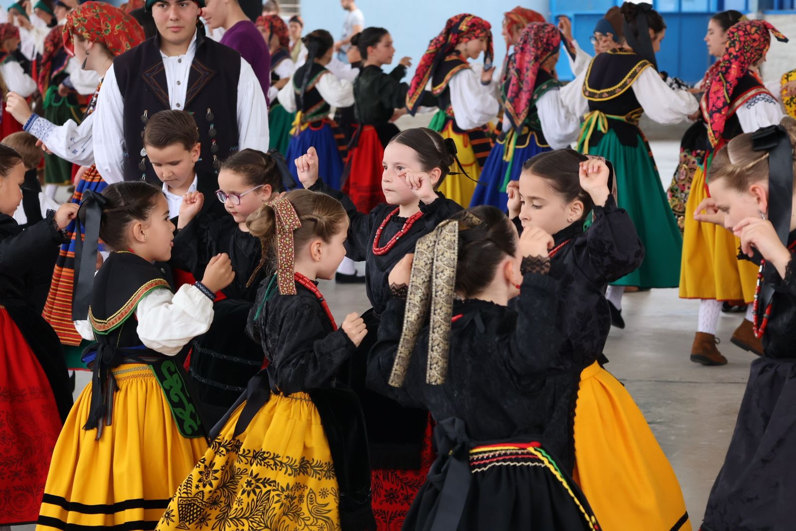 actuacion-fin-de-curso-de-la-escuela-de-baile-dona-urraca-28