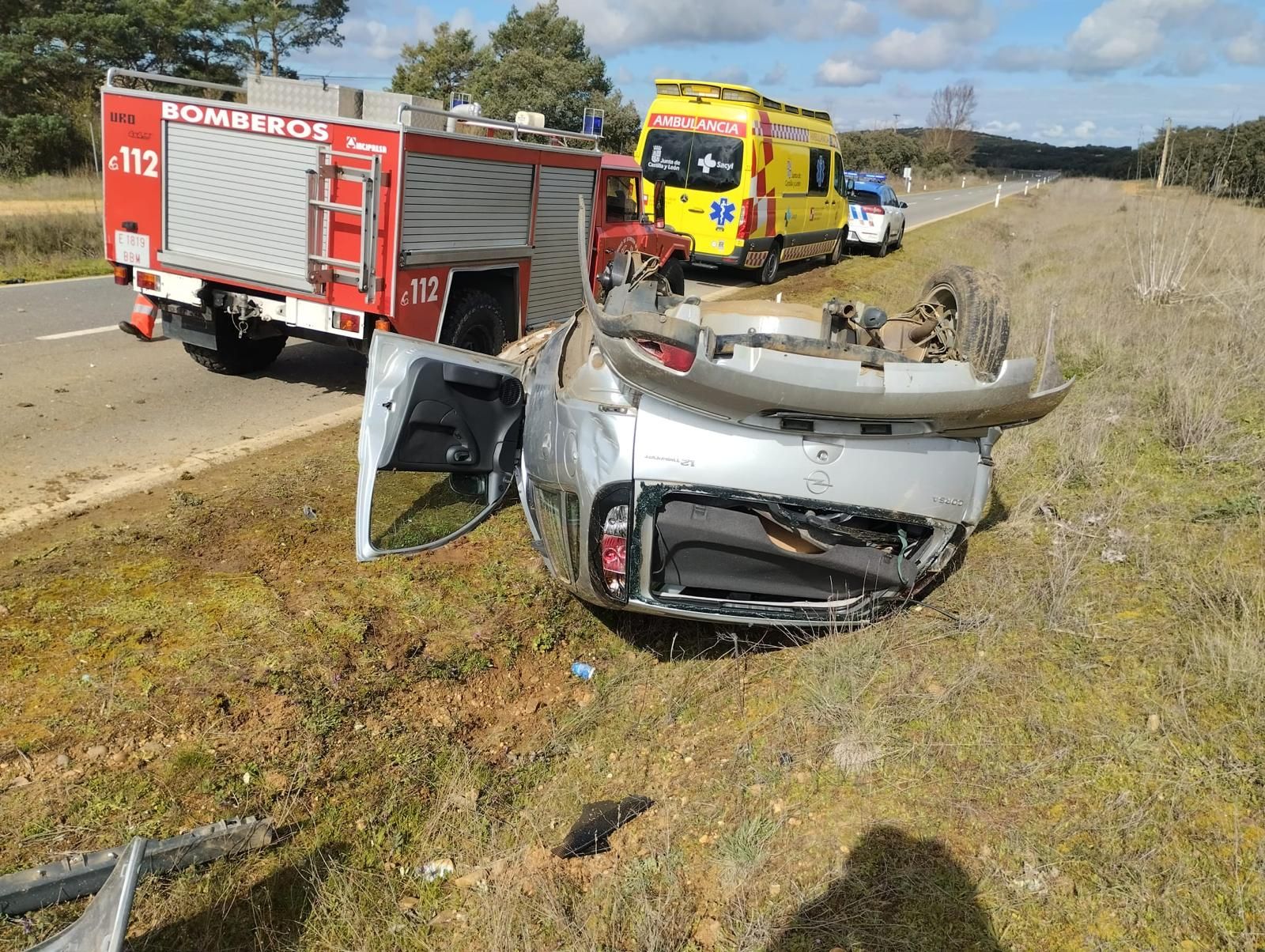 Accidente este jueves en la localidad zamorana de Benavente. Bomberos, ambulancia y policía en el lugar