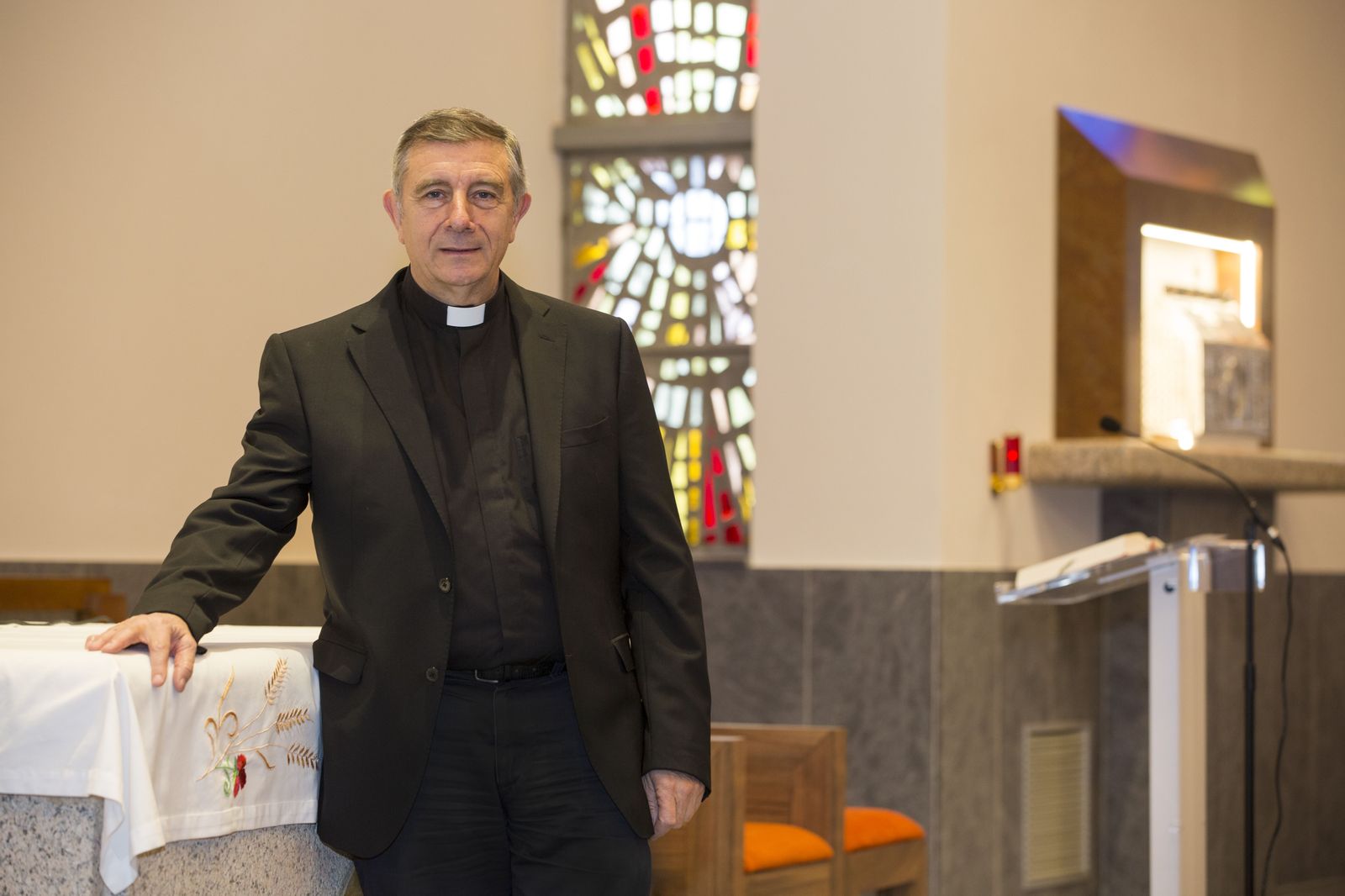 Obispo José Luis Retana