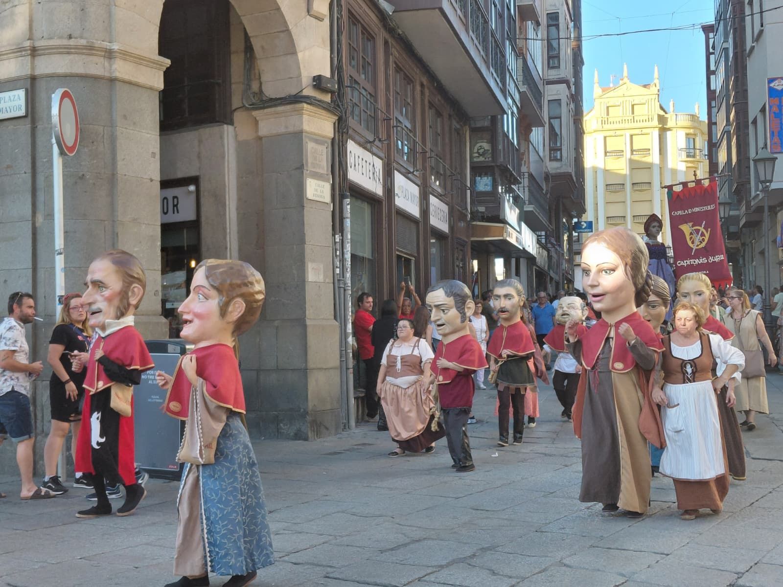 Pasacalles de Cabezudos y Gigantes “El cerco de Zamora” de Capitonis Durii 2025