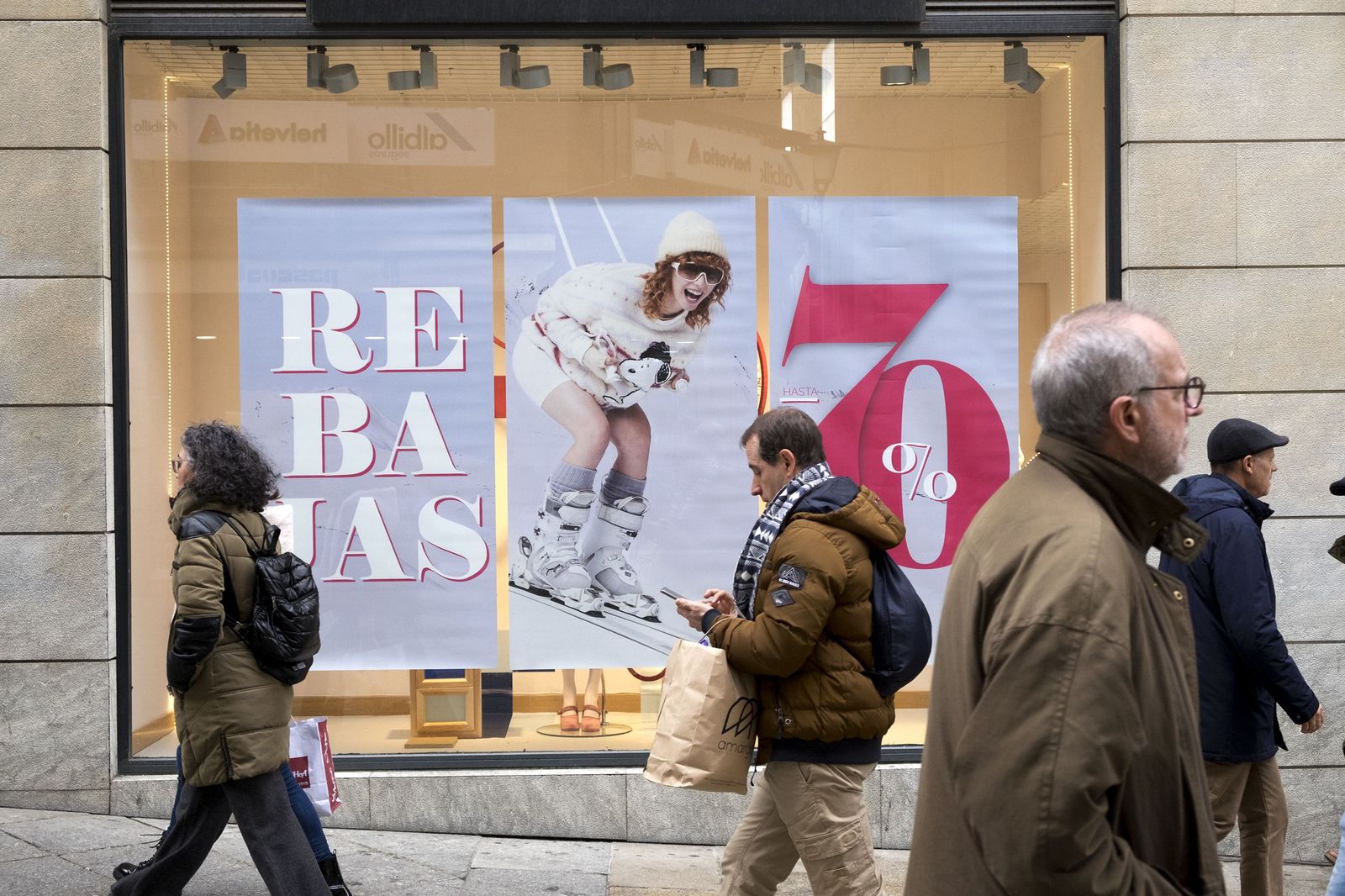 Rebajas en el comercio salmantino. Foto: Jesús Formigo (ICAL)