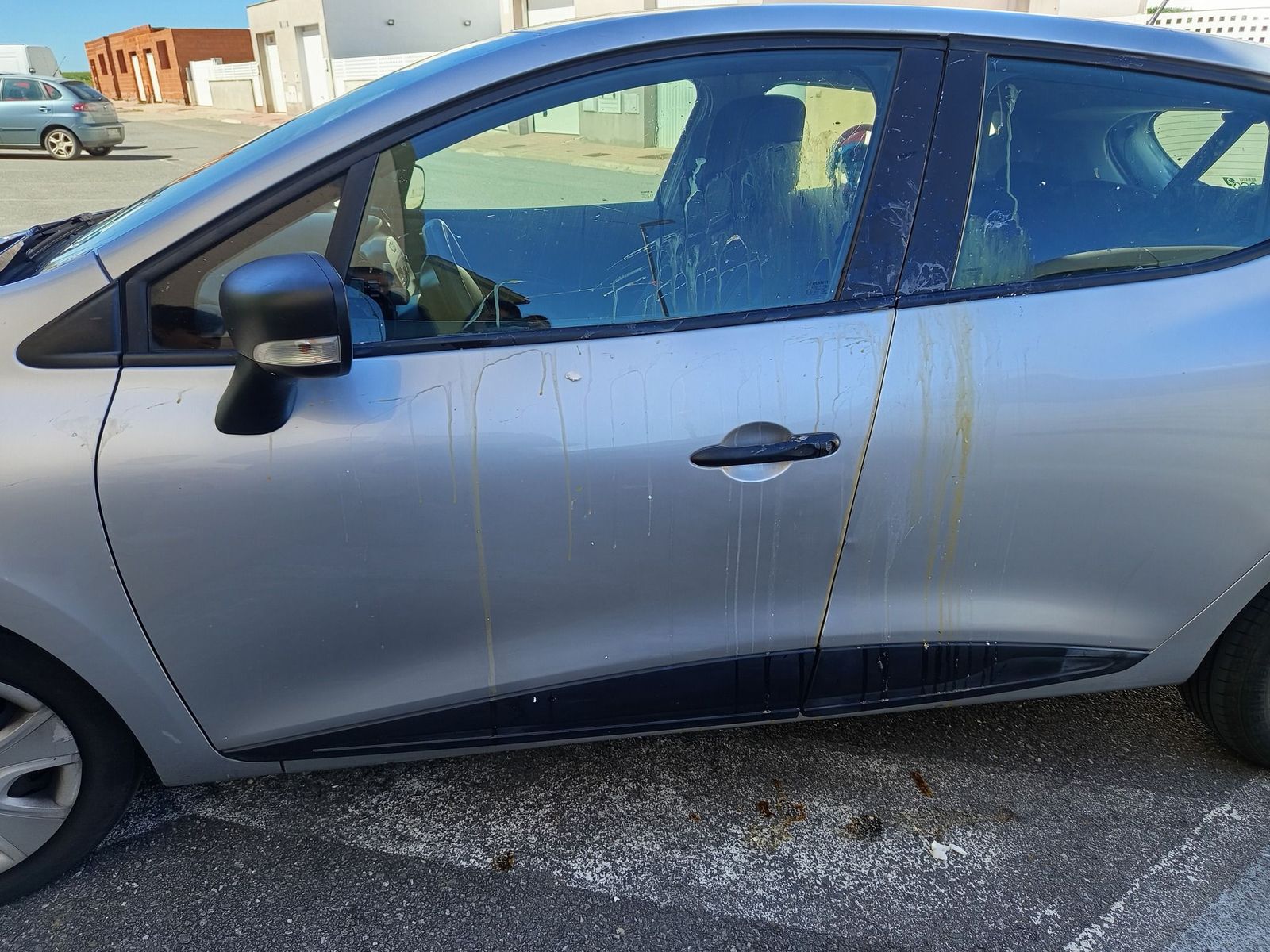 Vandalismo 'a huevazo limpio' en una localidad de Zamora: "La próxima que se hagan una tortilla"