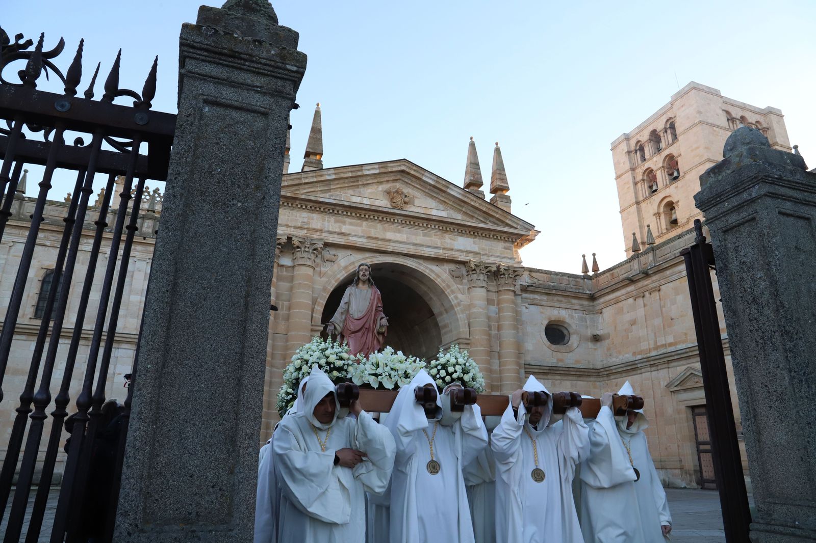 hermandad-penitencial-de-nuestro-senor-jesus-de-luz-y-vida-31