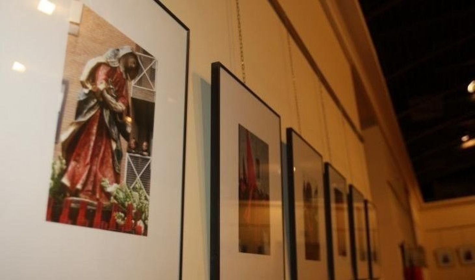 Exposición fotográfica de la Hermandad del Silencio