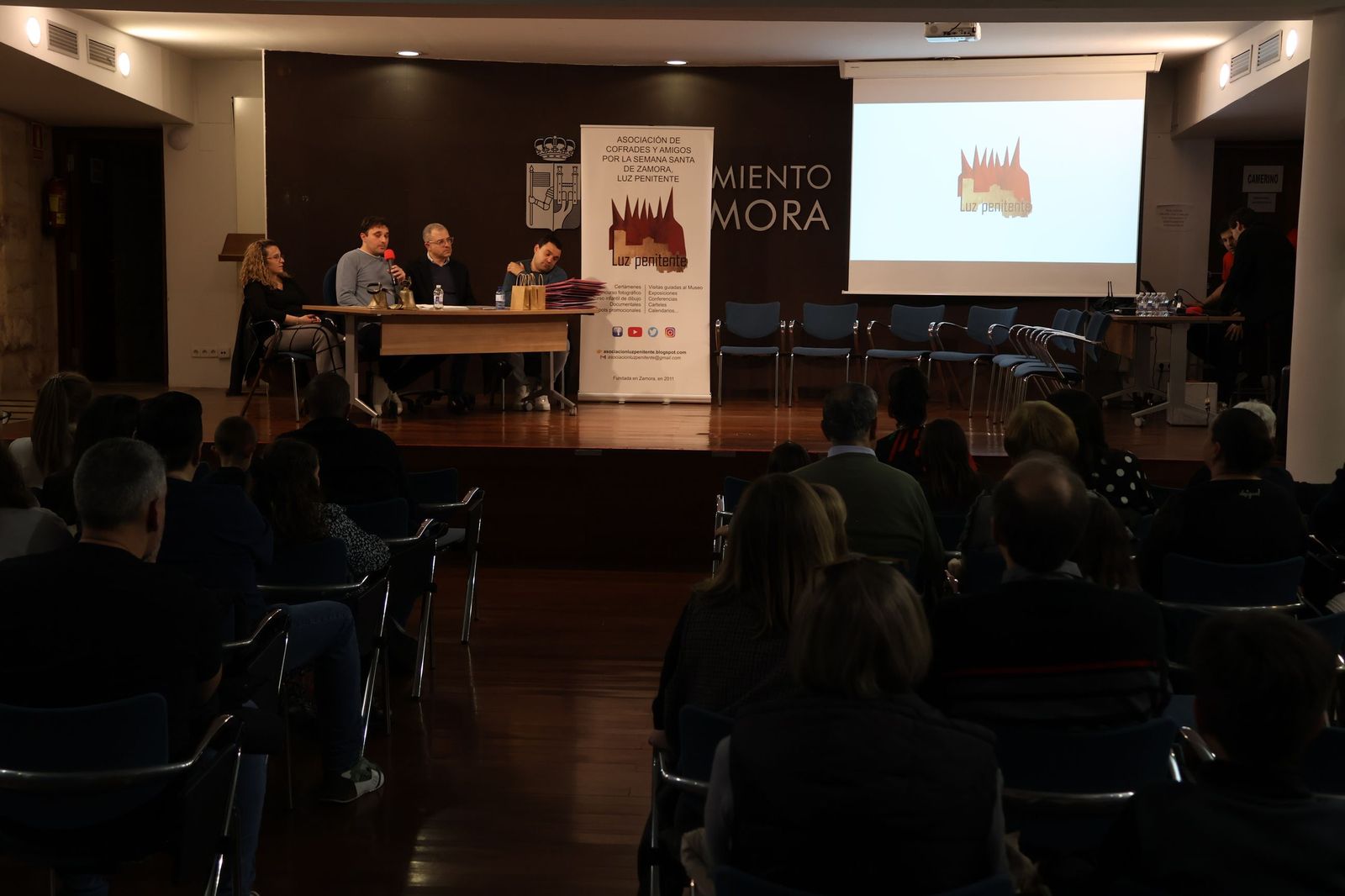 GALERÍA | La Asociación Luz Penitente reparte los premios del VIII Concurso de Dibujo Infantil