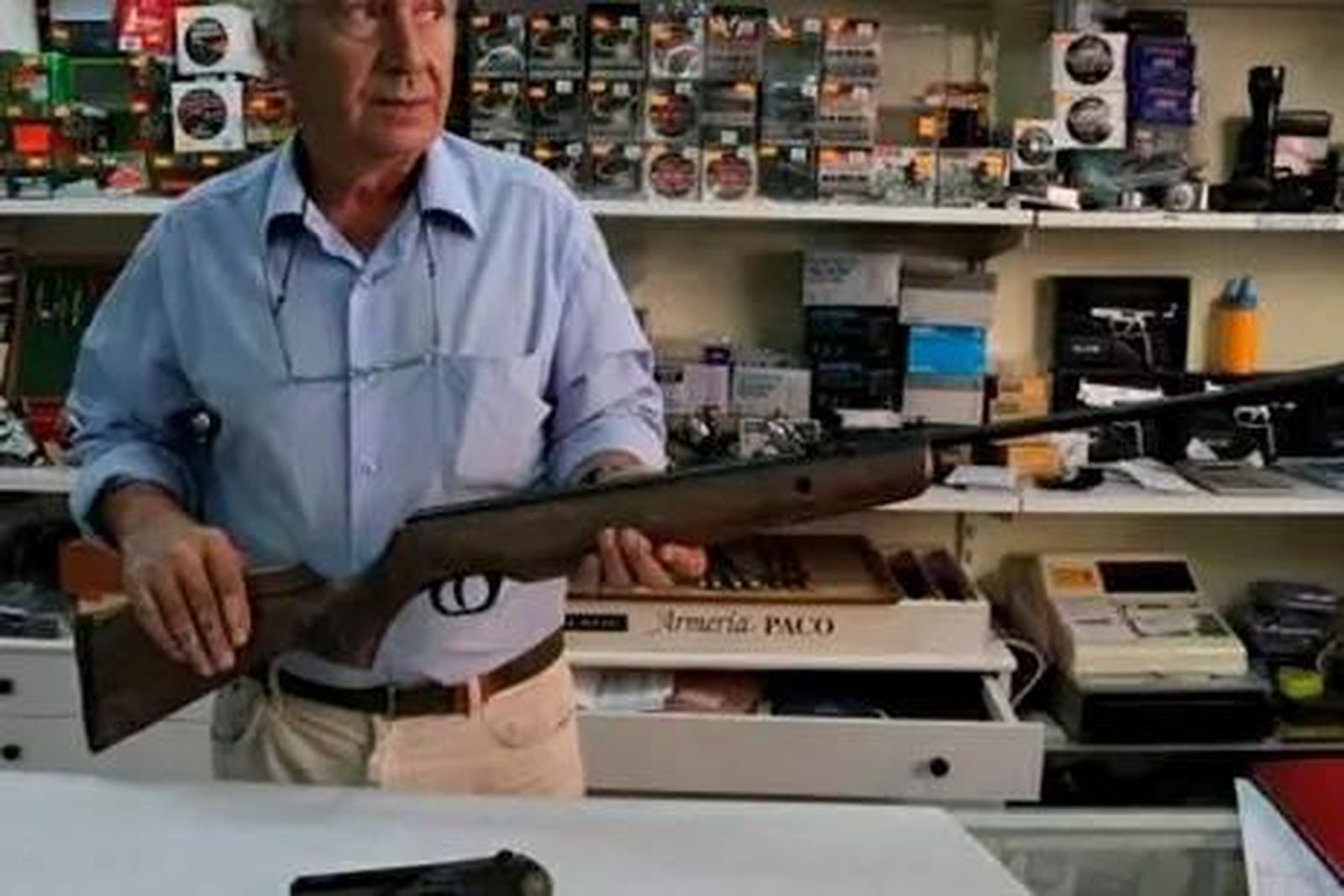 Paco Hernando en Armería Paco