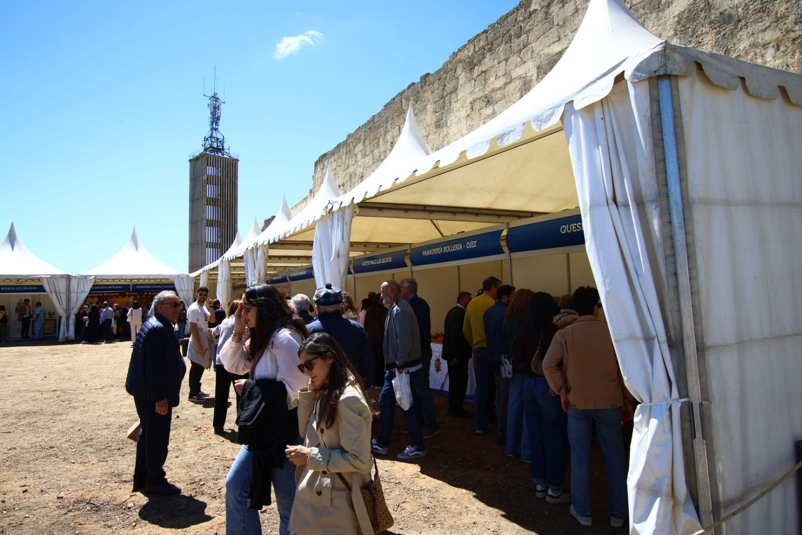 Ledesma ensalza la tradición salmantina con su Feria Alimentaria y Muestra Artesana
