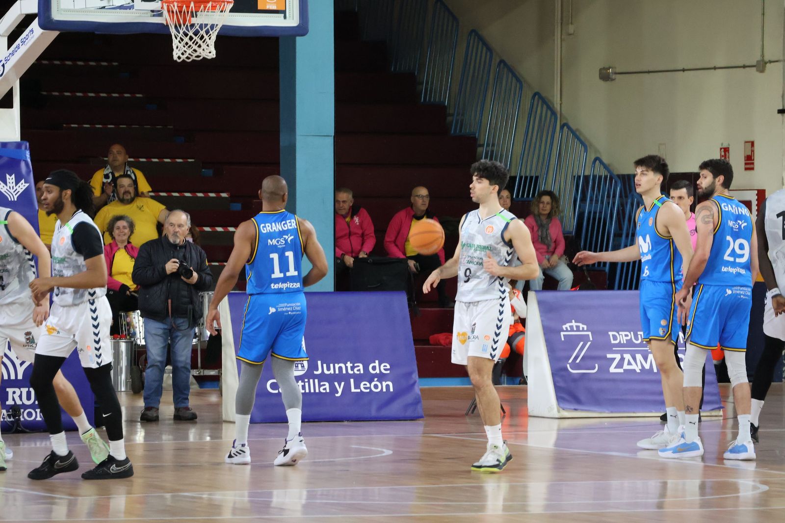 GALERÍA | Revive el esperado encuentro entre el CB Zamora y el Movistar Estudiantes