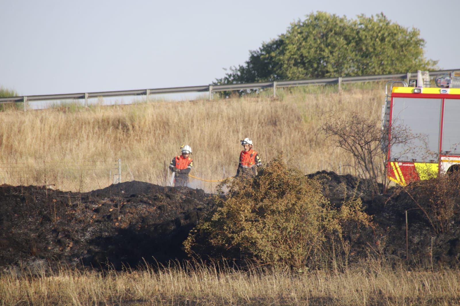 incendio-en-la-trasera-del-hotel-regio-4