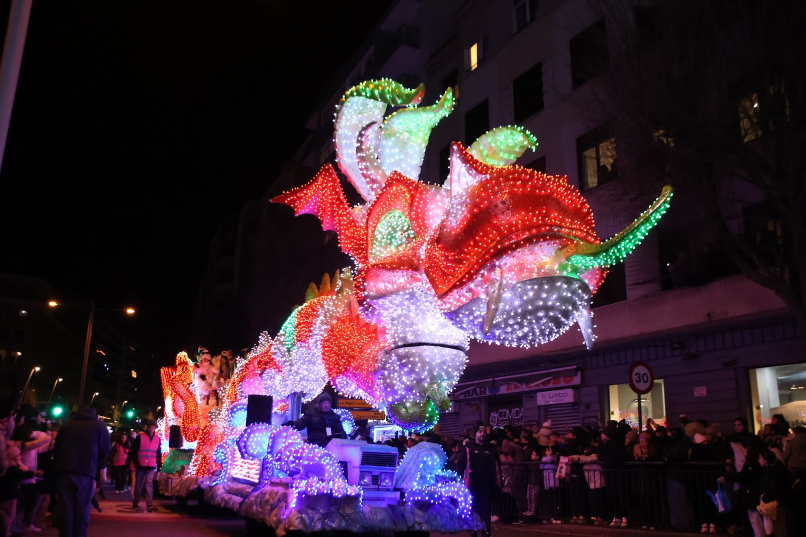Los Reyes Magos recorren las calles de Salamanca en la Cabalgata 2026