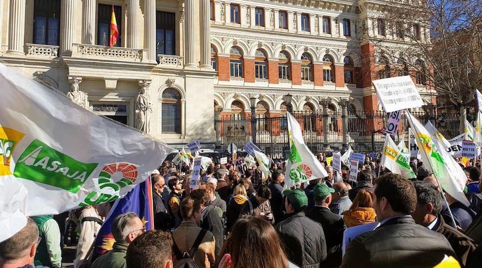 Manifestación de agricultores y ganaderos
