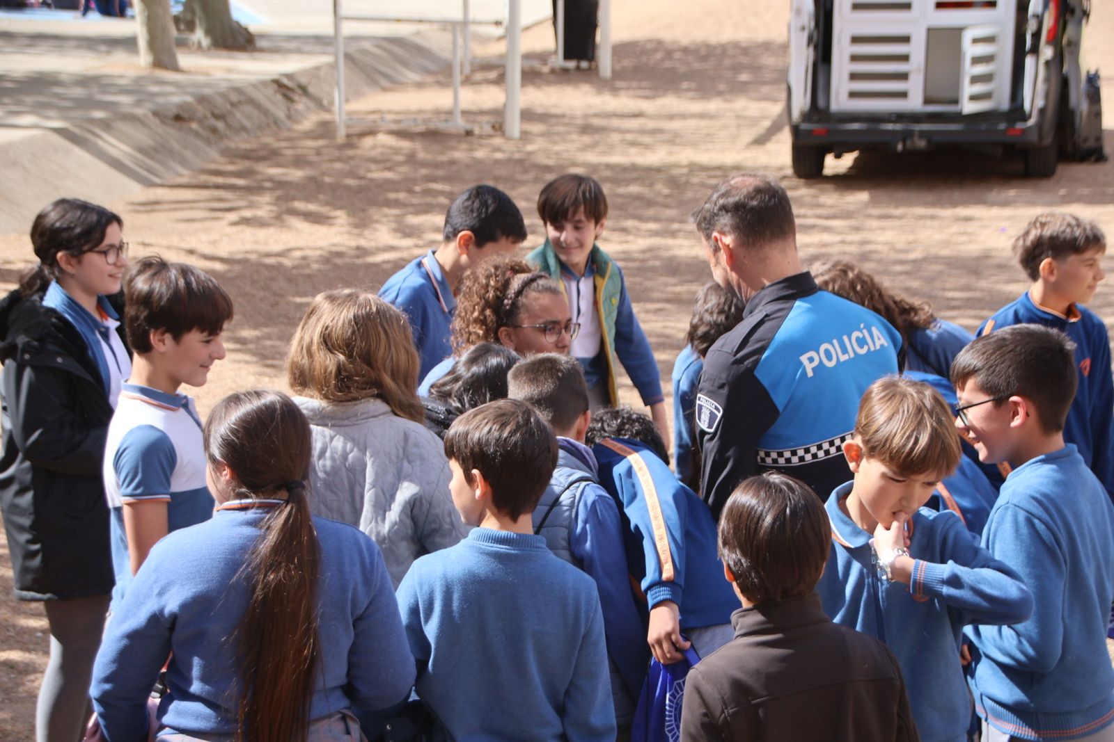 Reportaje perros Policía Local "semillas de conciencia"