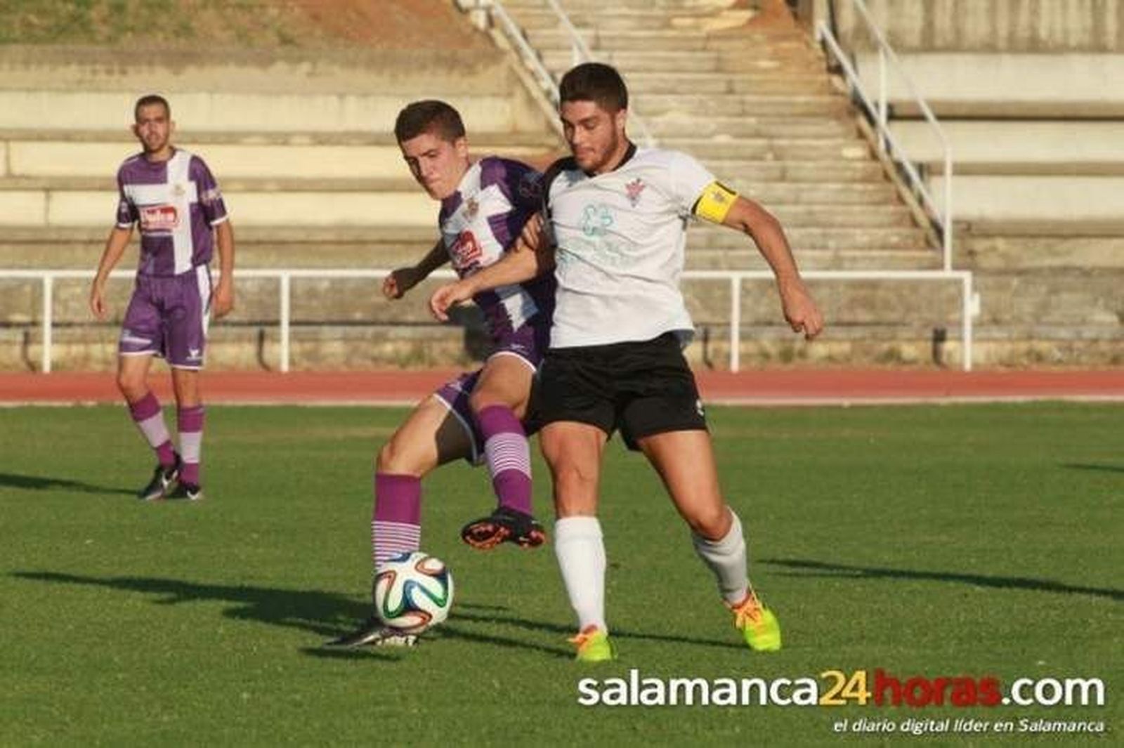 El centrocampista Juanan recae de su lesión