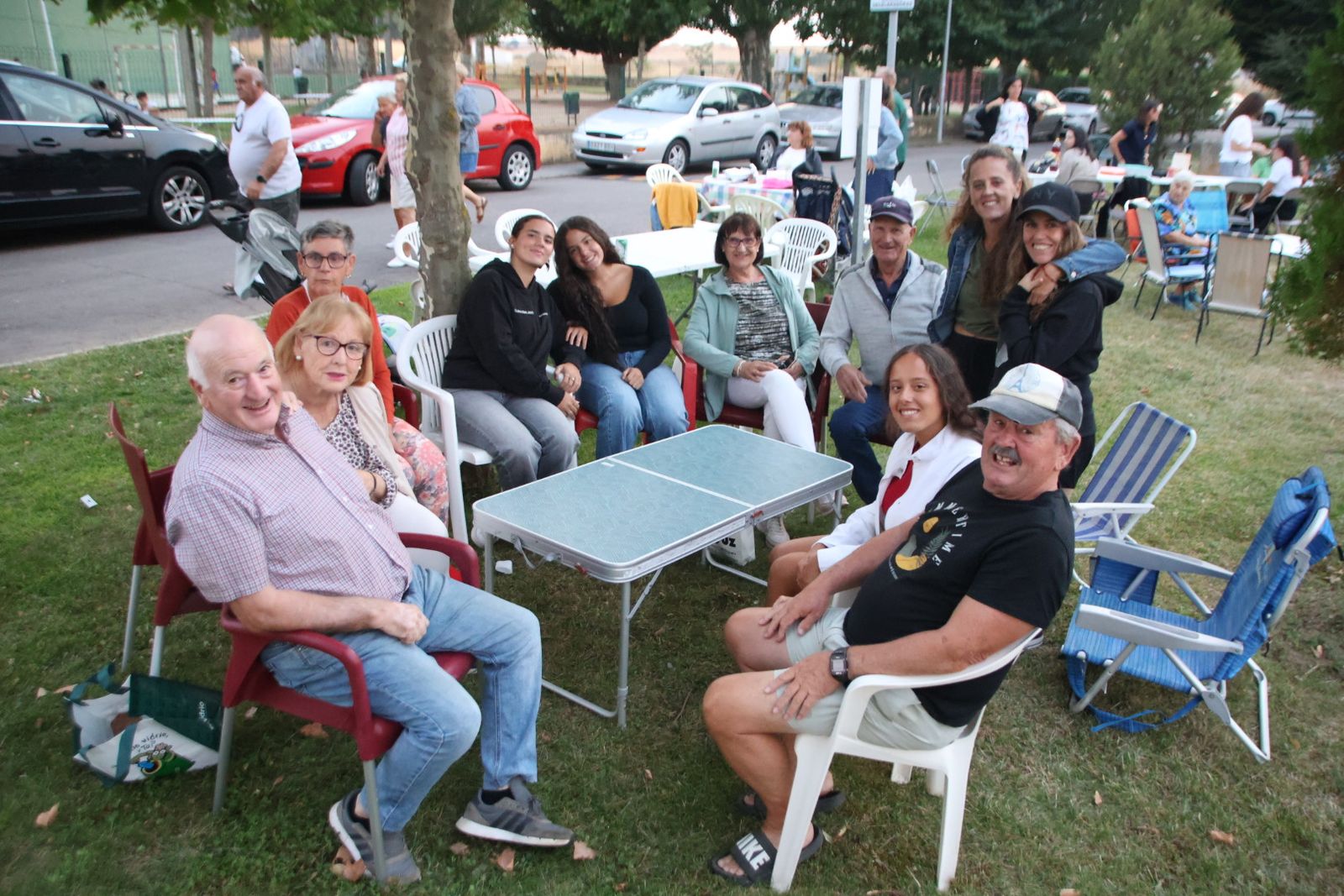 Villagonzalo, cena de chichas en la pista&nbsp;