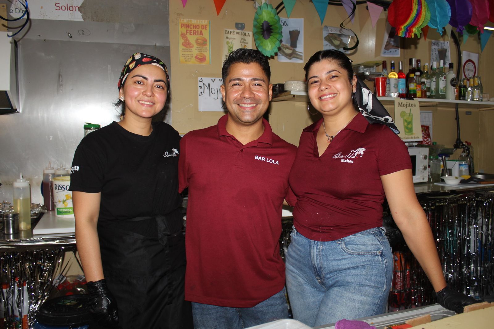 Ambiente en la Feria de Día en el mediodía de este viernes