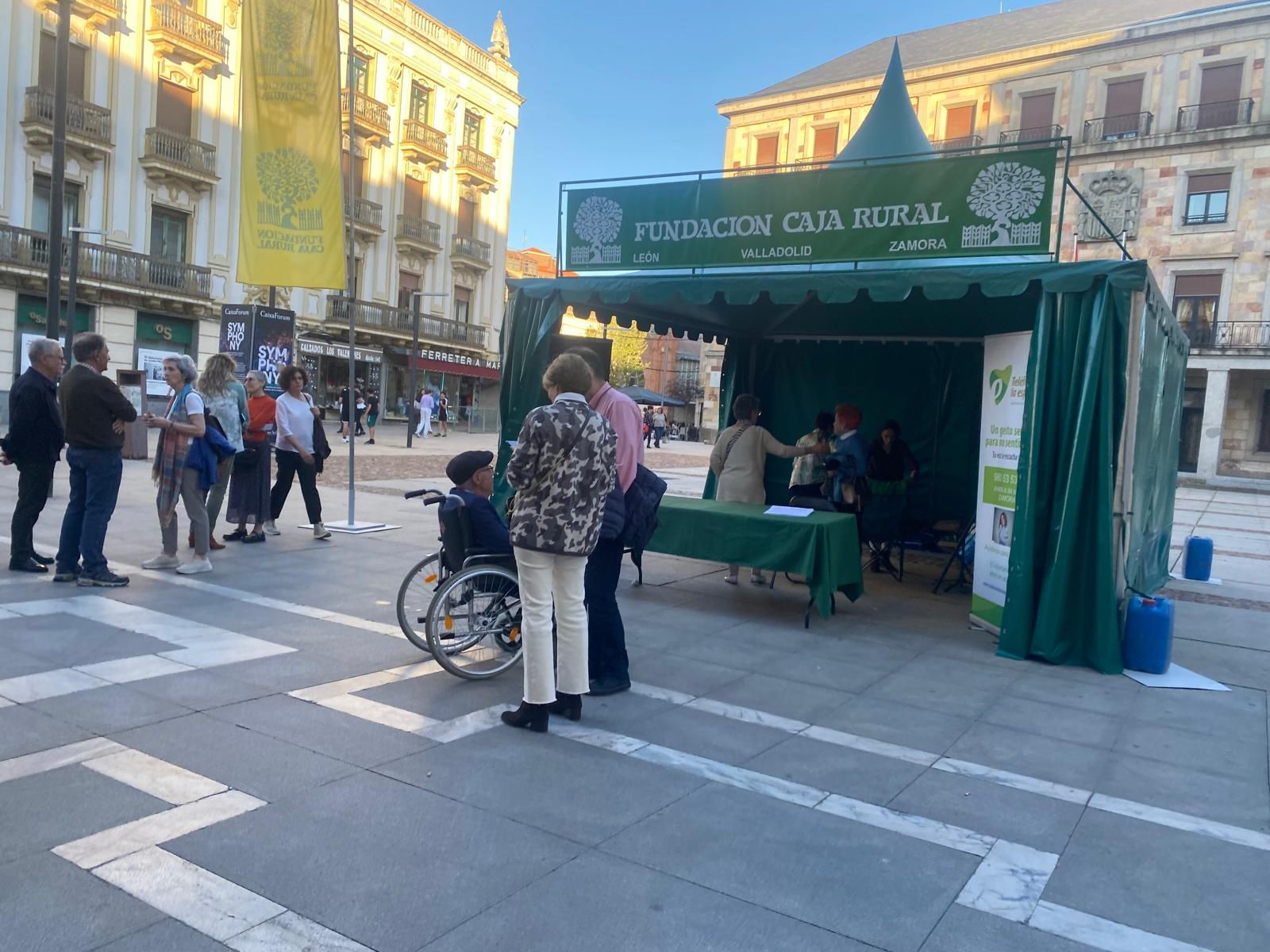 El Teléfono de la Esperanza visibiliza su labor en las calles de Zamora