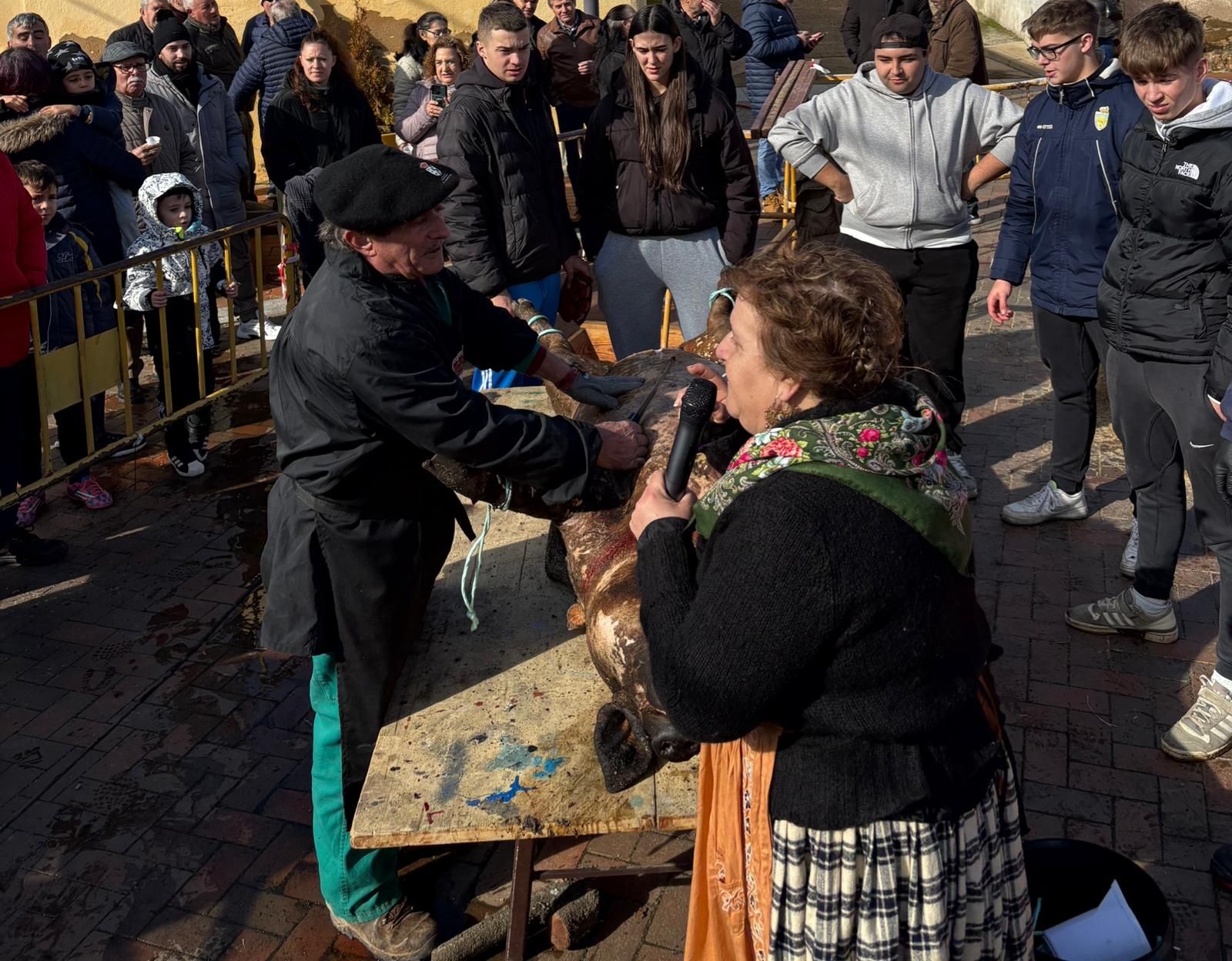 Doñinos revive las labores más artesanales de la provincia con la XVIII fiesta de la matanza