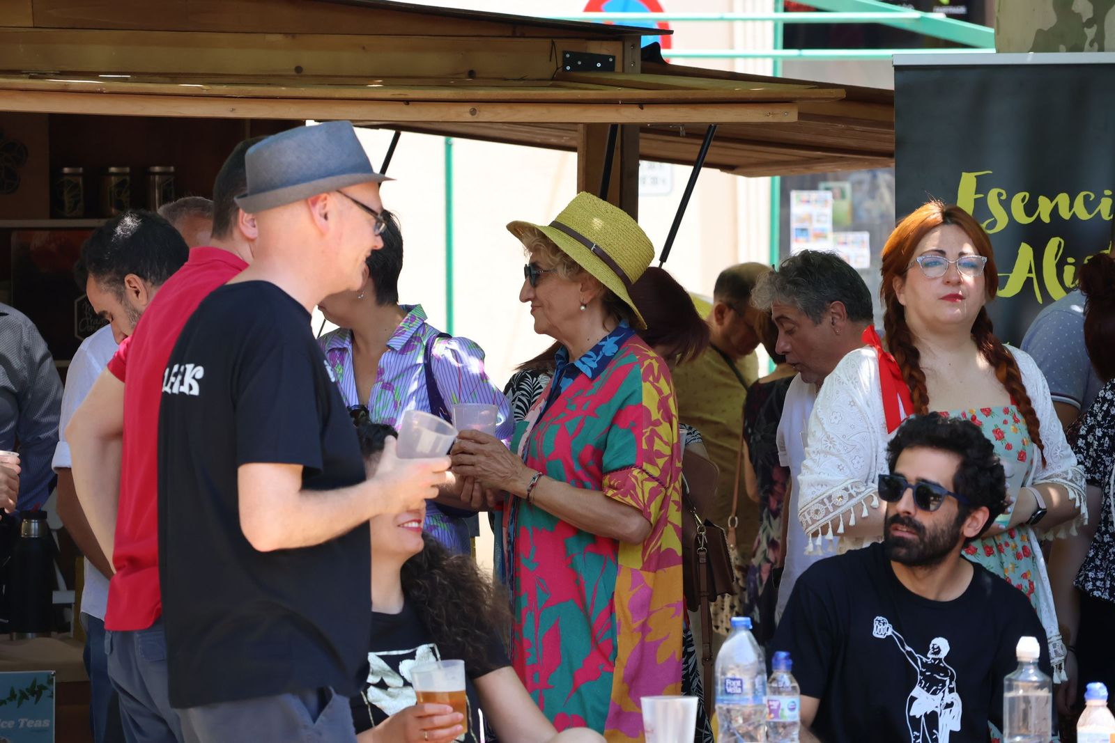 feria-de-vermu-en-plaza-de-viriato-18