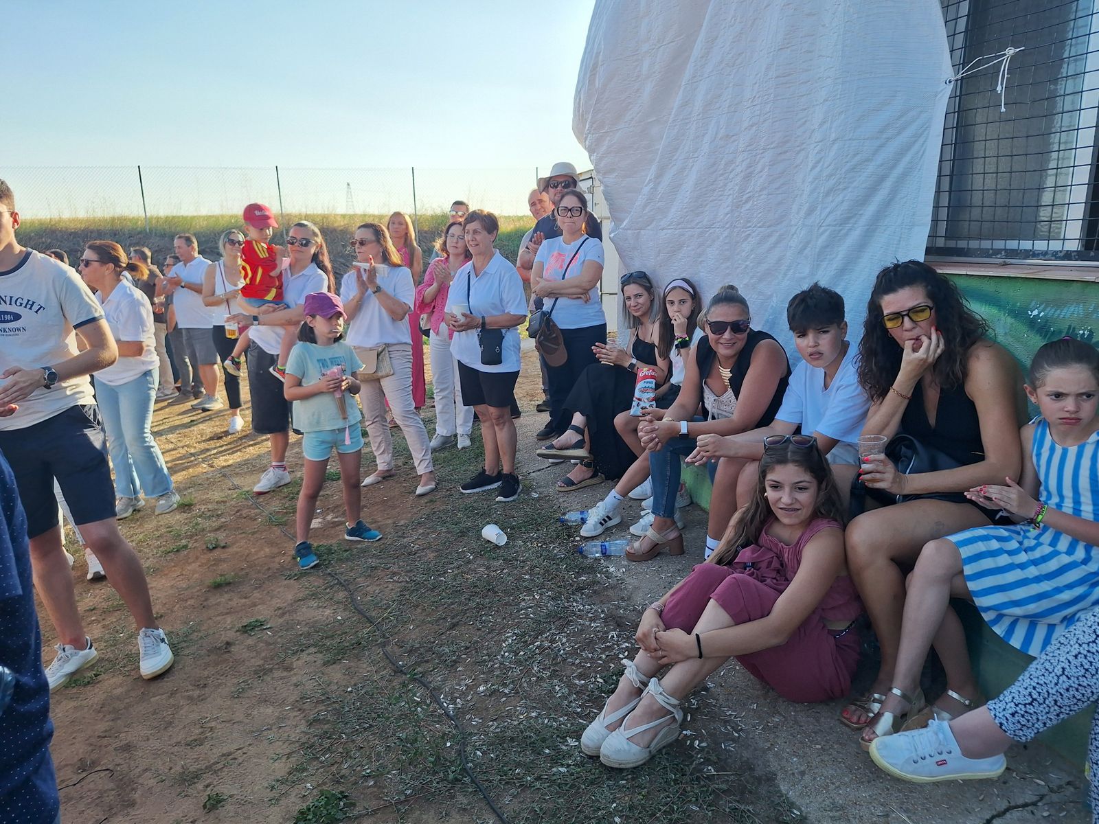 El campo de Castellanos de Villiquera pasa a llamarse Marcelino Valle