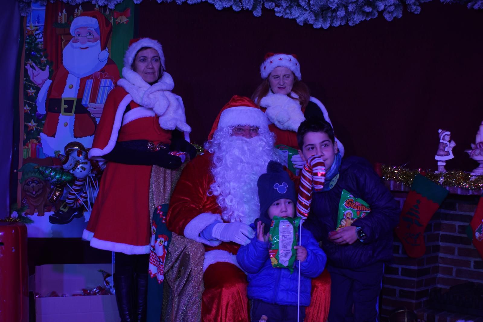 El Encinar recibe la visita de Papa Noel