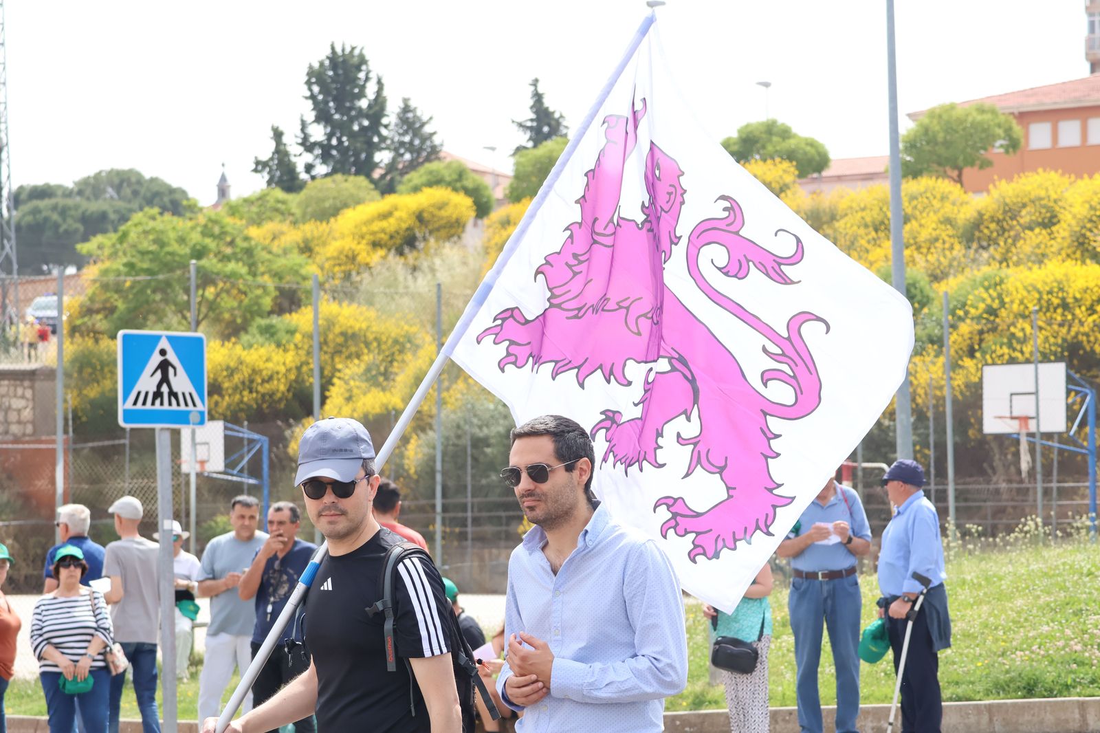 manifestacion-contra-la-perida-de-servicios-de-ave-13