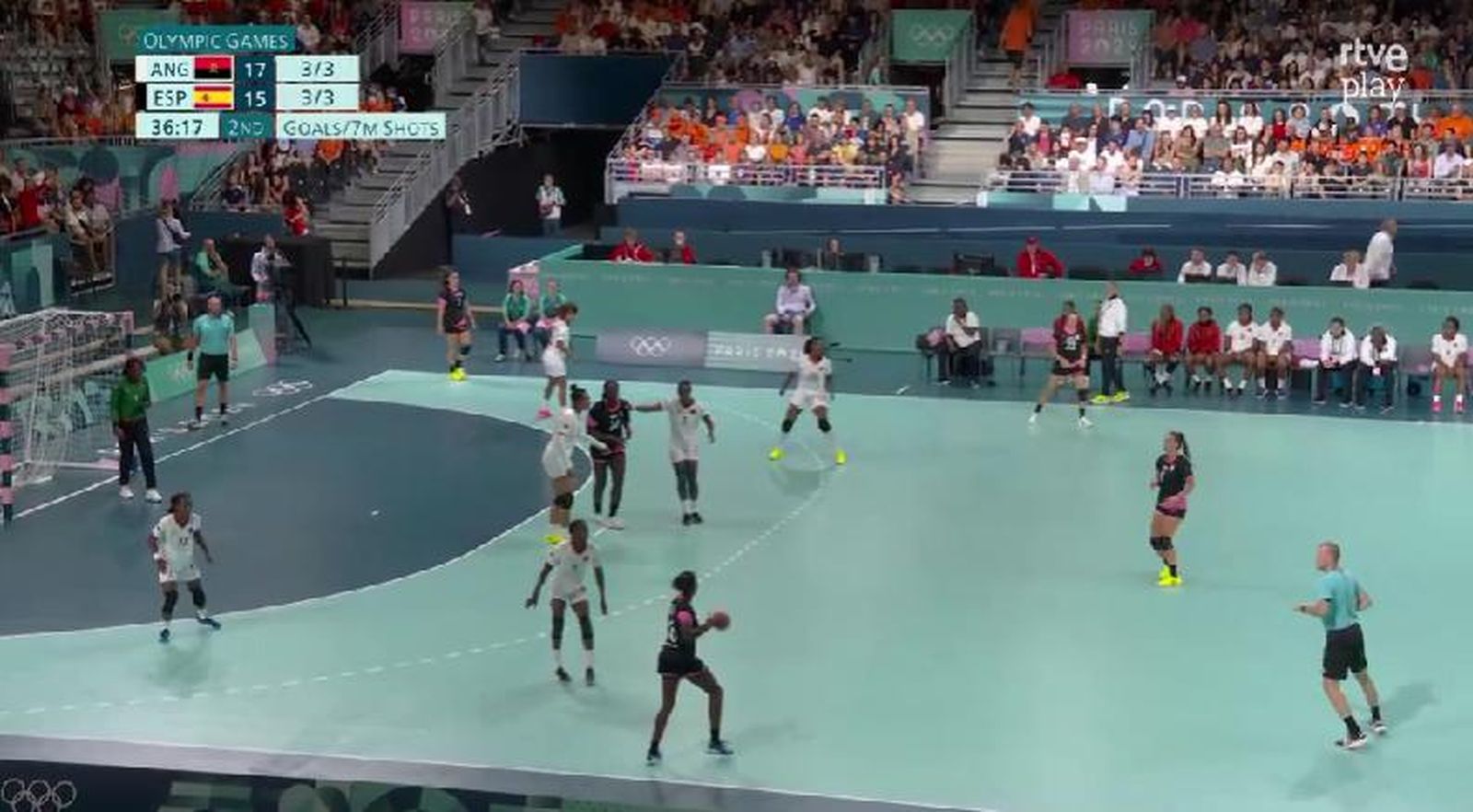 Las ‘Guerreras’ de María O’Mullony pierden ante Angola y se complican su clasificación a cuartos. RTVE Play.