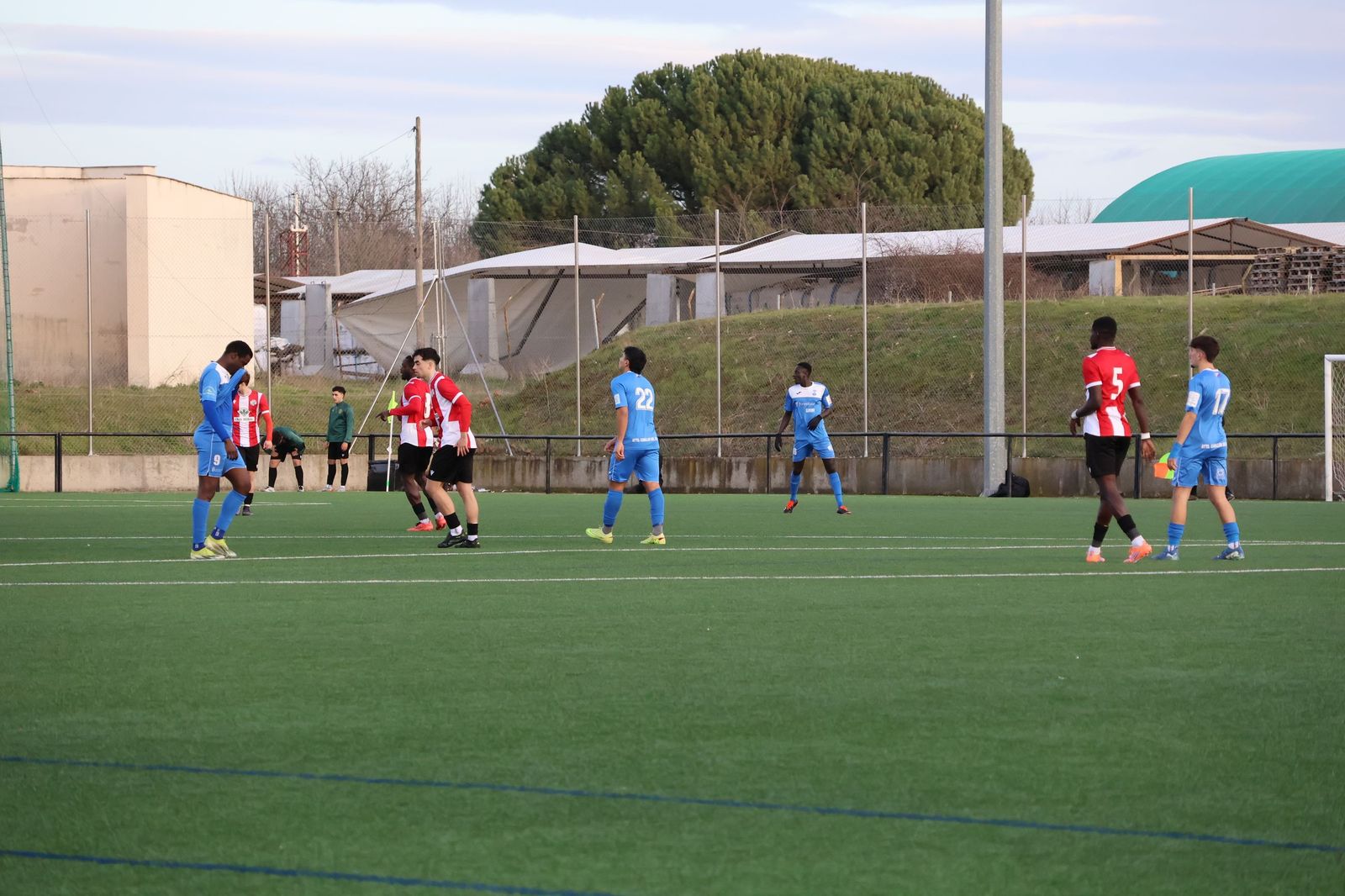 Empate del Zamora CF B ante CDF Cubillos