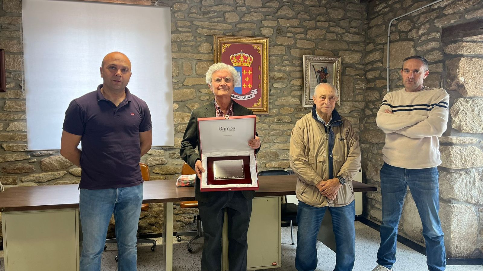 Guadramiro despide a ‘Pepe’, su médico durante la última década