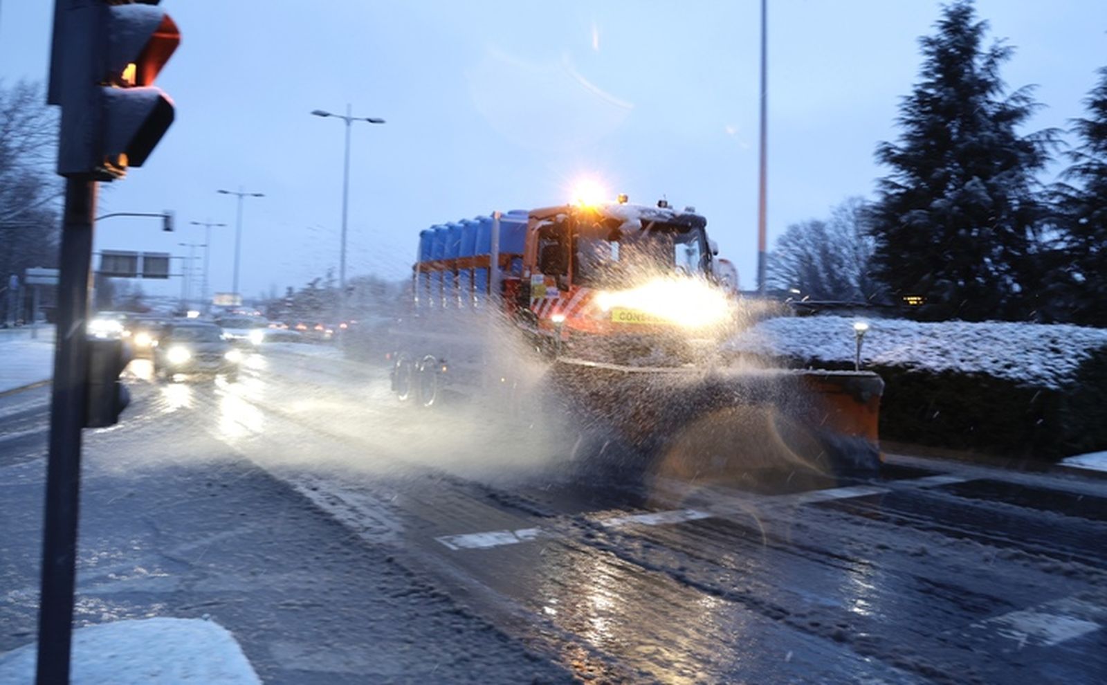 La nieve anega carreteras y tiñe de blanco Salamanca capital y provincia: imágenes de la nevada de este 28 de enero