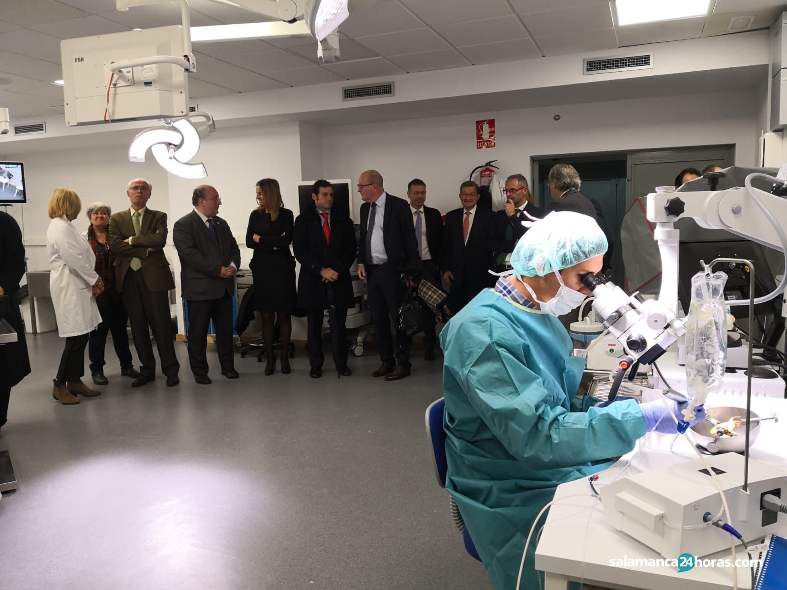 Laboratorio quirúrgico de base de cráneo lateral y anterior (30)