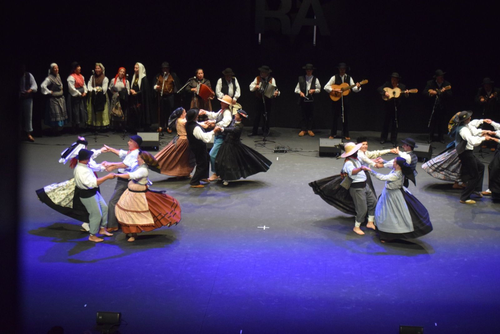 gala-de-clausura-del-festival-internacional-de-folklore-de-zamora-17
