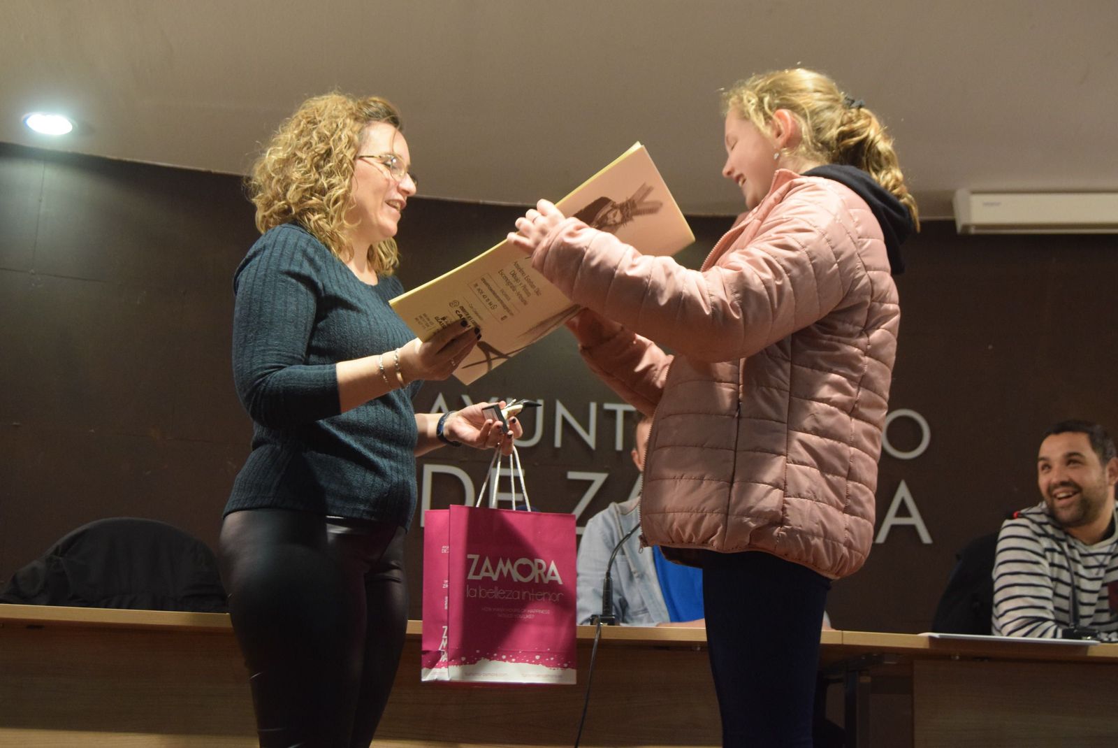 entrega-de-premios-del-concurso-de-dibujo-de-luz-penitente-29