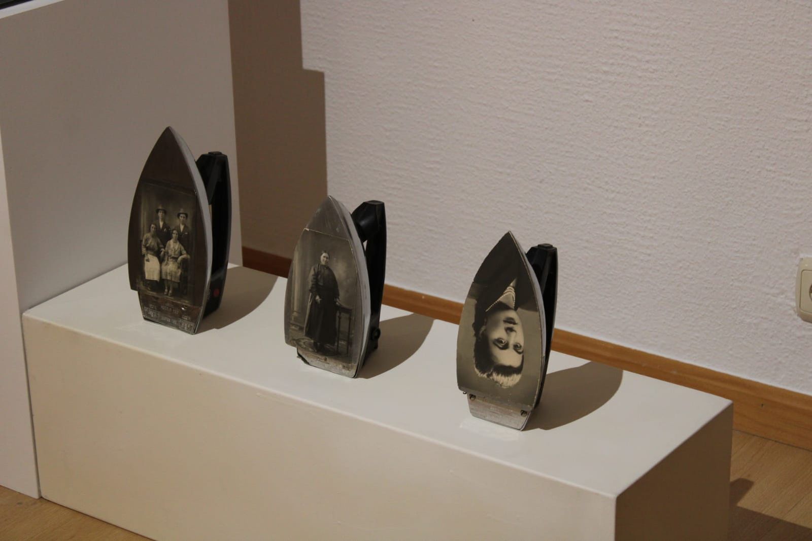 inauguracion-de-la-exposicion-la-llamada-encendida-de-jean-claude-cubino-43