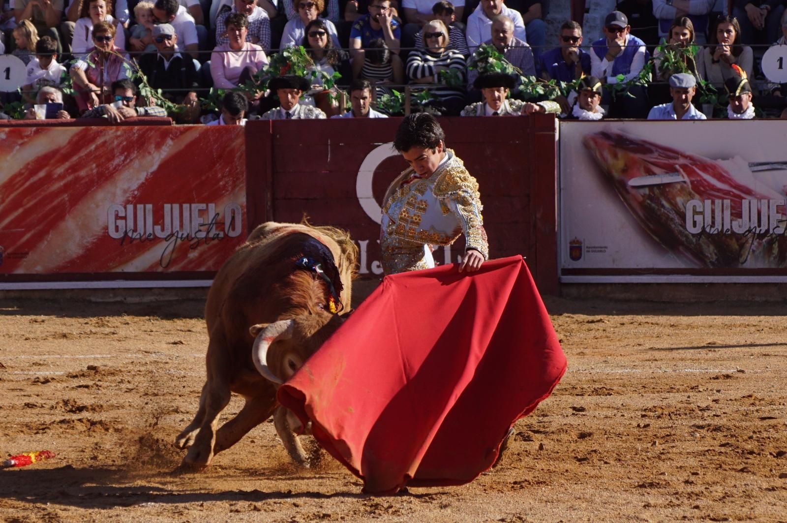 whatsapp-image-2024-04-20-at-19-59-32-6