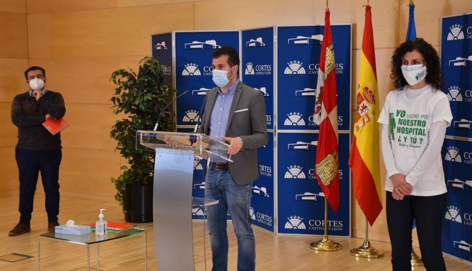 Encuentro de Luis Tudanca con la Plataforma Sanidad Pública de Béjar