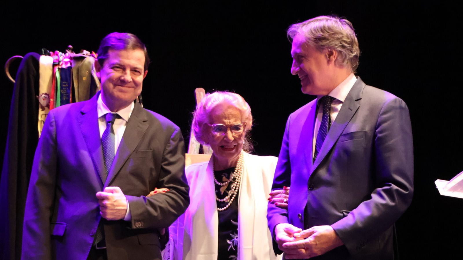 Salamanca rinde homenaje a Pilar Fernández Labrador