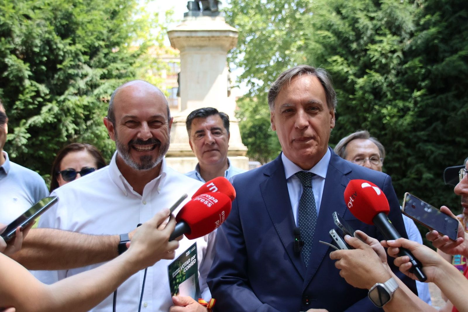 Pedro Rollán, visita Salamanca para apoyar a la candidatura popular al Congreso y el Senado