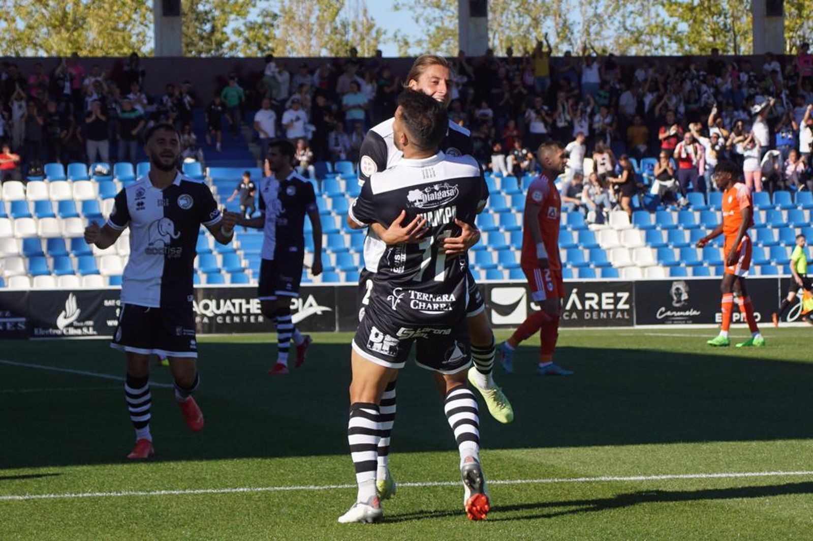 Beneit celebra su gol ante el Rayo Majadahonda | FOTO SALAMANCA24HORAS.COM